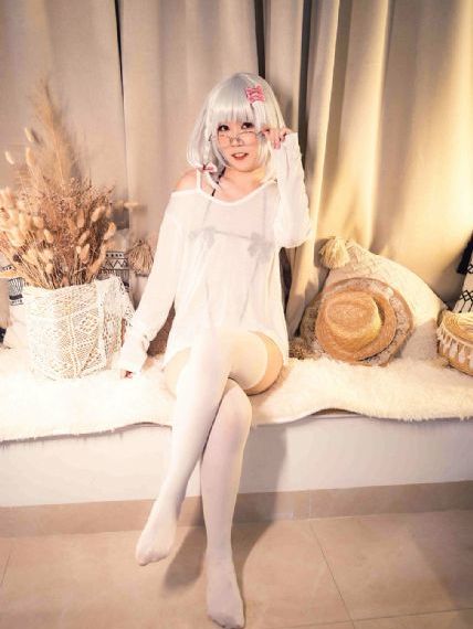 欧美风服装海报_DVD高清在线
