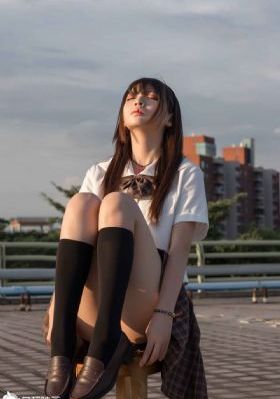 日韩色狠狠_国产剧日韩免费观看