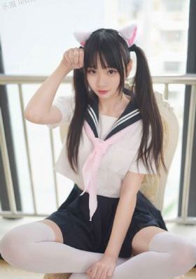 欧美男士西装头图片_超清在线播放